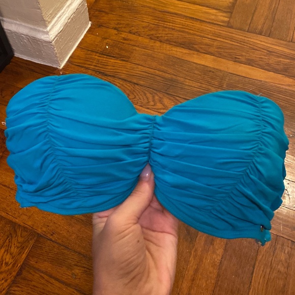 Swimsuit bra - Picture 1 of 1